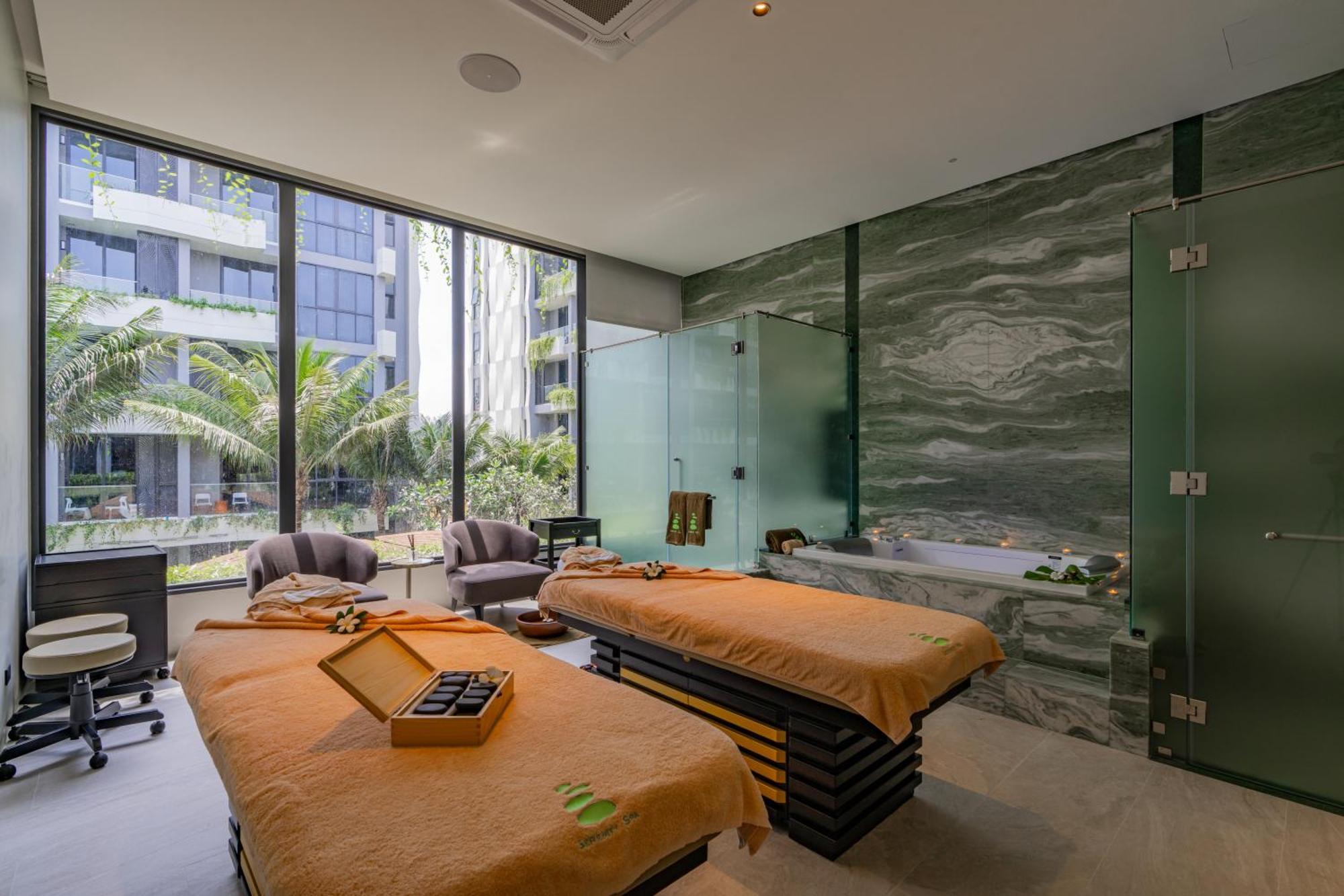 La Green Hotel And Residence Bang Tao Beach  Exterior photo